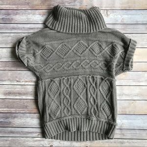 Nine West Short Sleeve Turtle Neck Chunky Sweater